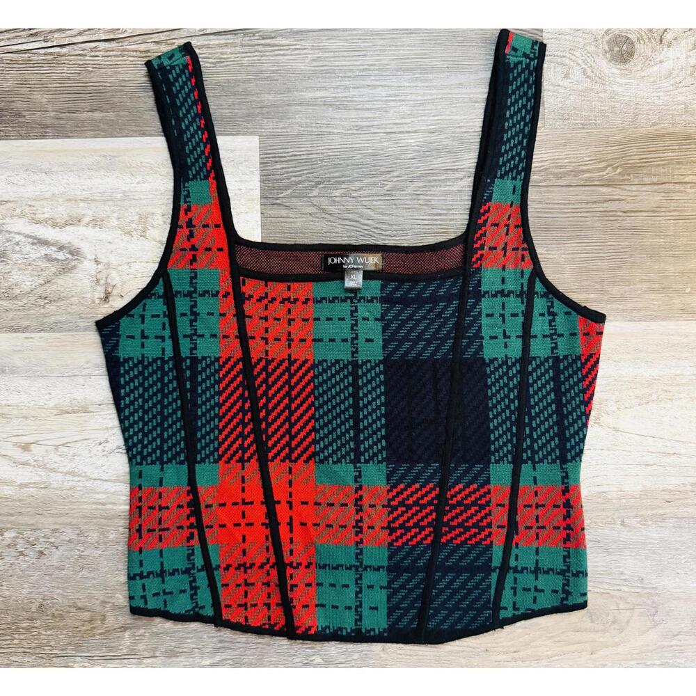 Johnny Wujek Women's Red and Green Plaid Crop Tank Top XL
